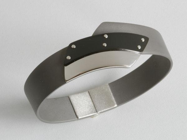 armband, titanium,zilver en zwart zirconium